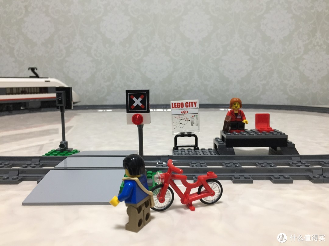 LEGO 乐高 CITY系列 60051 高速客运列车 拼搭