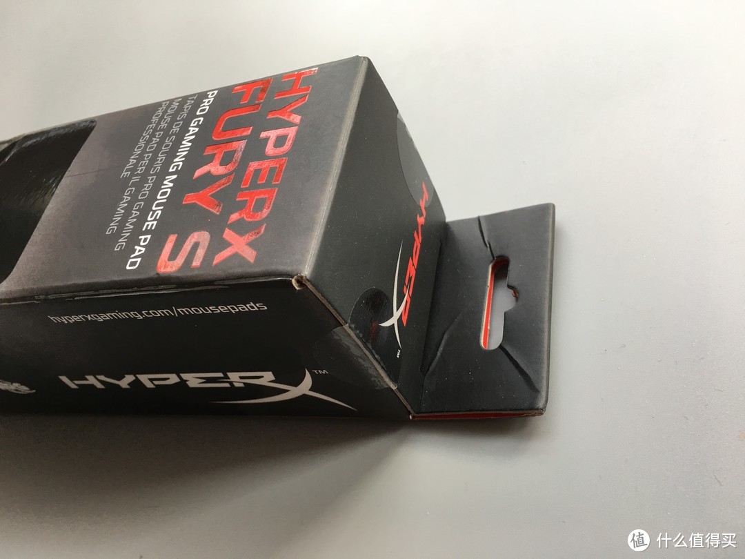 从朋友家“捡”来的宝贝——HyperX Fury S 复仇女神 鼠标垫