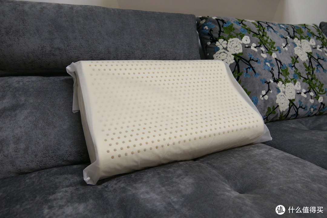 兼顾舒适性和性价比，好评产品——淘宝心选乳胶枕