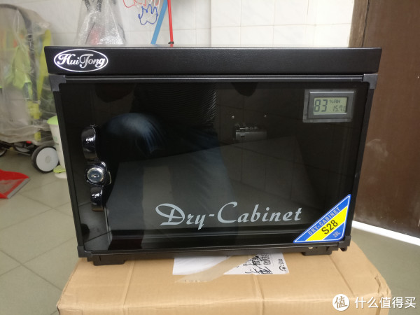 恩,就是电烤箱啊,去水分的 恩,就是电烤箱啊,去水分的