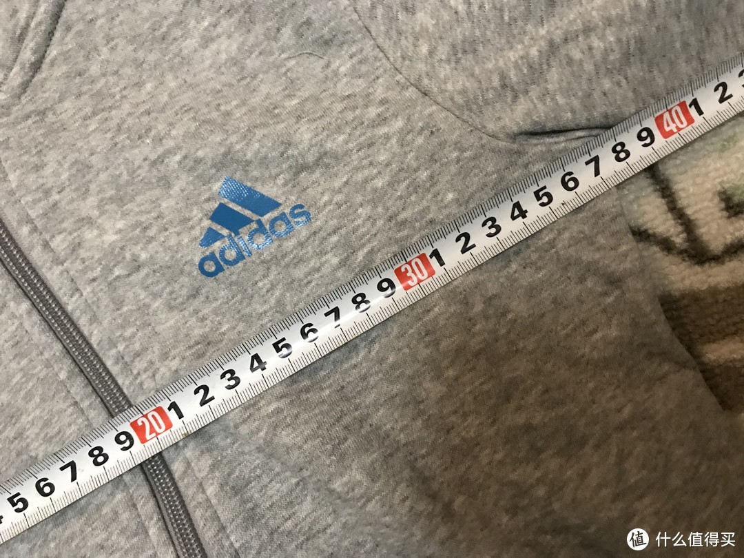 比优衣库还便宜！adidas CF1253 儿童运动套装