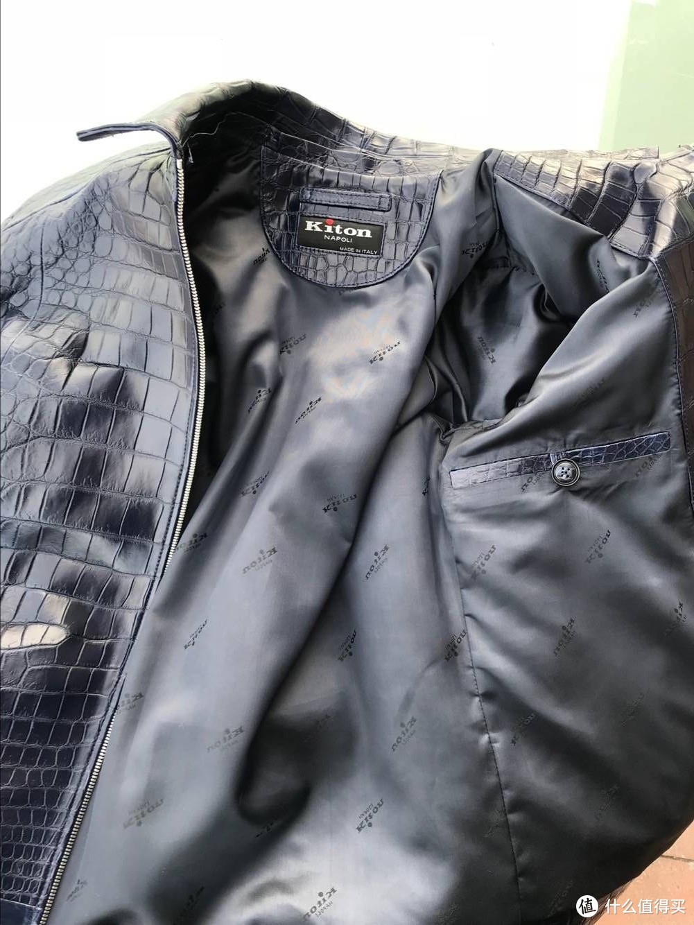 #首晒#100万以上的衣服什么样？Kiton G-1款 尼罗鳄鱼皮衣皮夹克 晒单