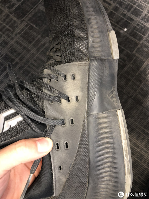 篮球鞋 篇七:Adidas 阿迪达斯 Dame 利拉德3 黑