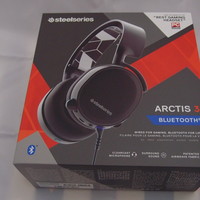 赛睿 Arctis 3 Bluetooth 寒冰3 蓝牙游戏耳机外观展示(配件|USB头|头梁|头带|接口)