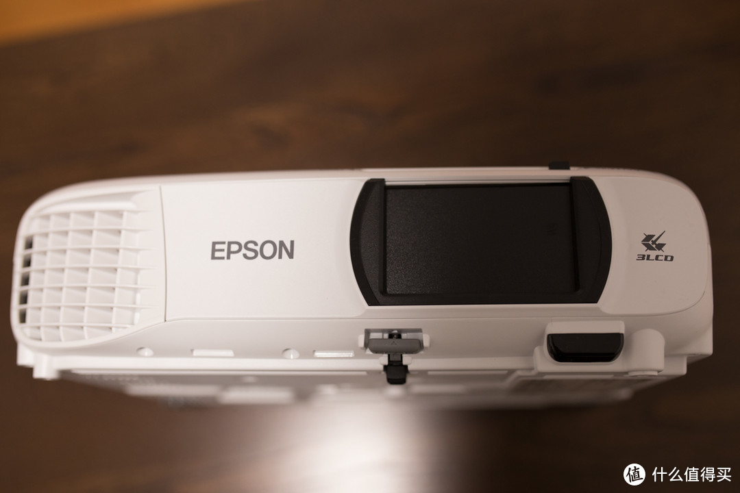 张大妈送我的新房礼-EPSON CH-TW650投影仪使用感悟