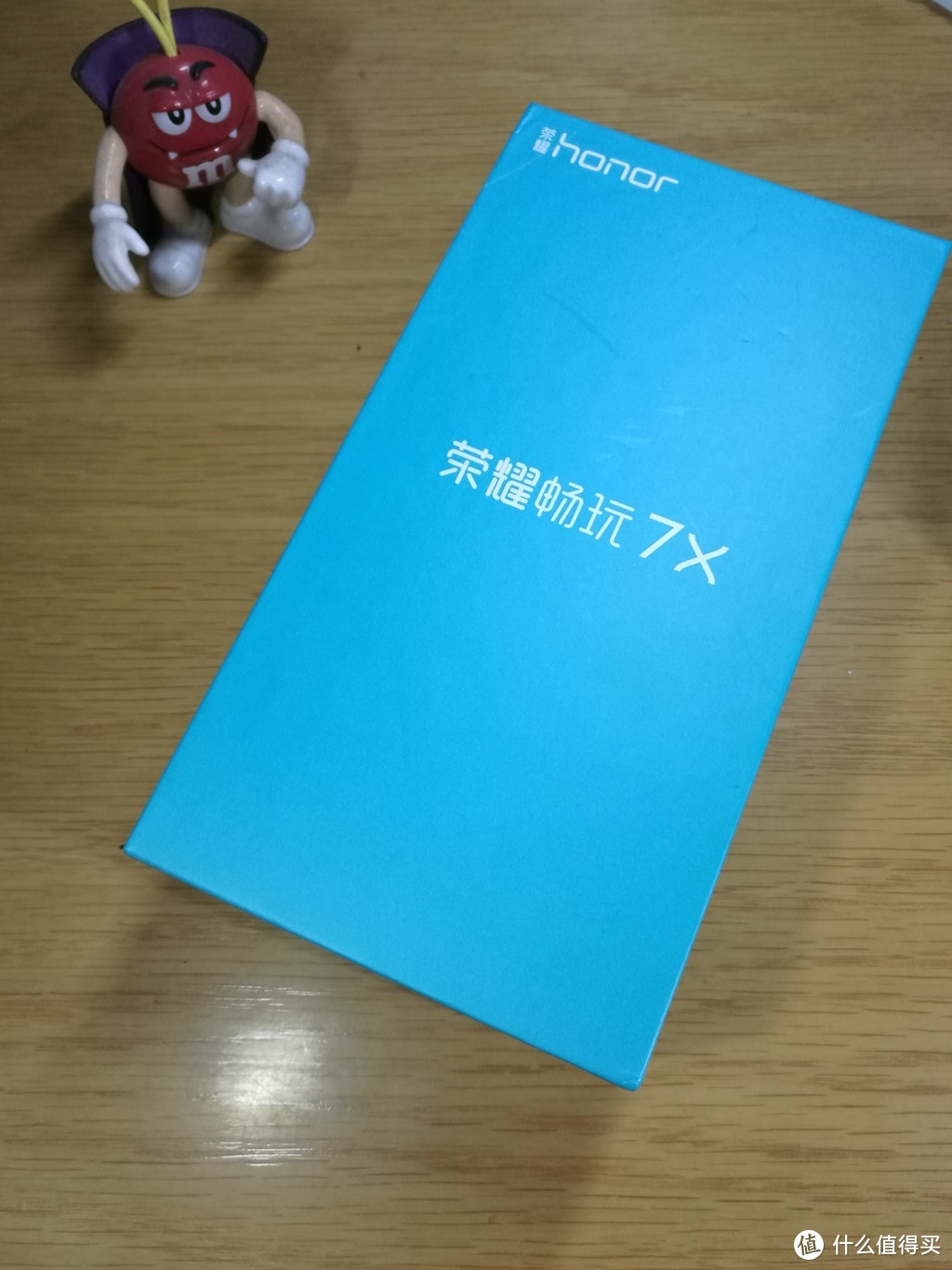 体验千元全面屏：Honor 荣耀 畅玩7X 开箱