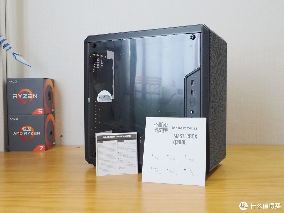 #本站首晒#重新定义I/0面板6方位，轻治桌面纠结者— CoolerMaster 酷冷至尊 MasterBox Q300L 机箱 开箱