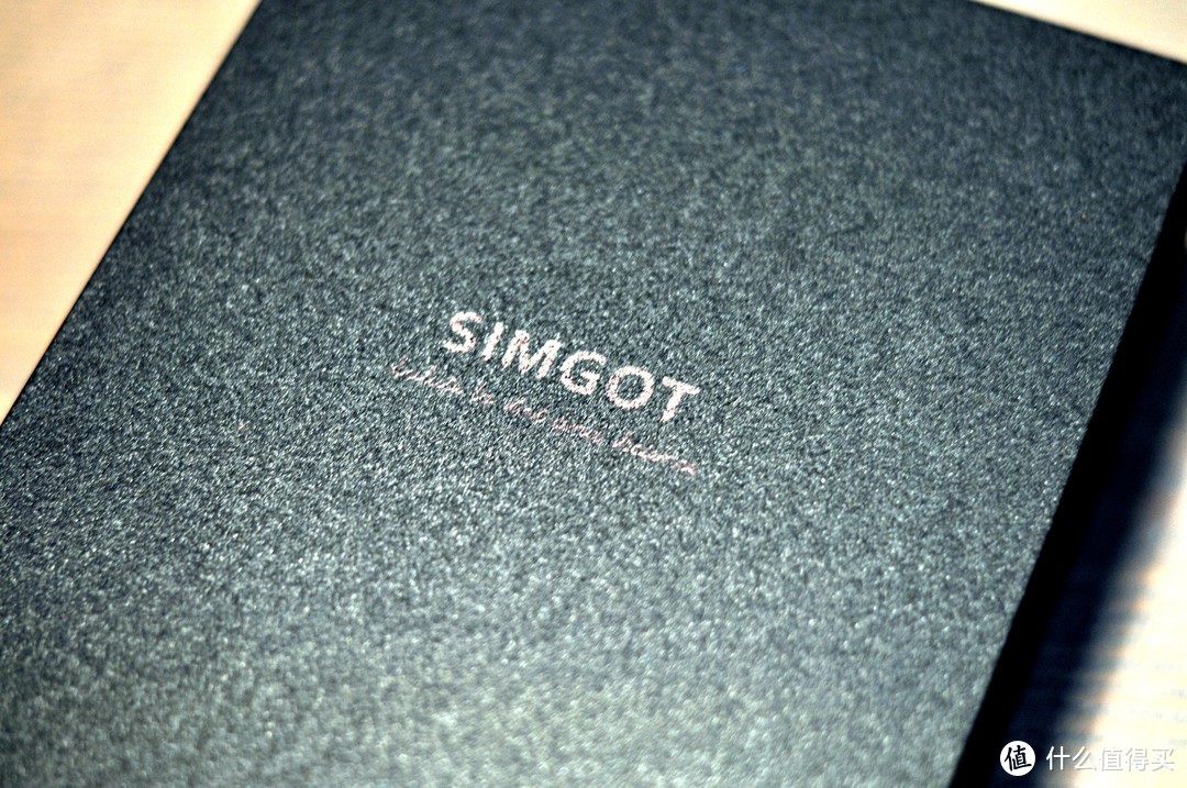 一切为了动听，SIMGOT 兴戈科技 洛神系列EM3 入耳式圈铁有线耳机 入手体验