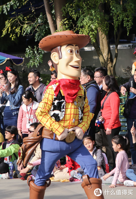 春节去哪里玩？小公主环游香港迪士尼