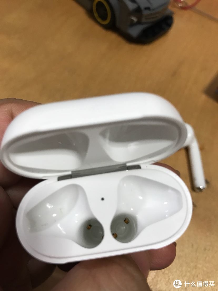 600块买了最便携的无线蓝牙耳机一Apple 苹果 airpods 无线耳机 伪开箱晒单加使用评测