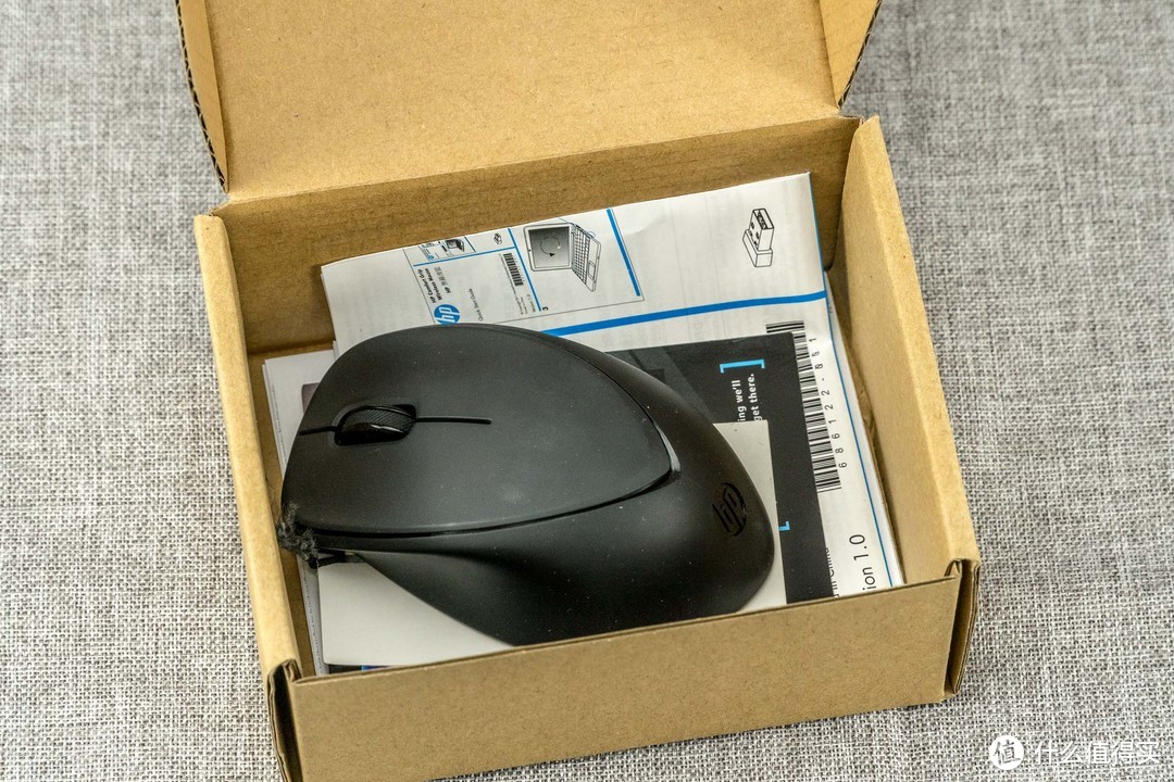 轻盈、小巧、手感好—HP 惠普 Comfort Grip Wireless Mouse 开箱评测