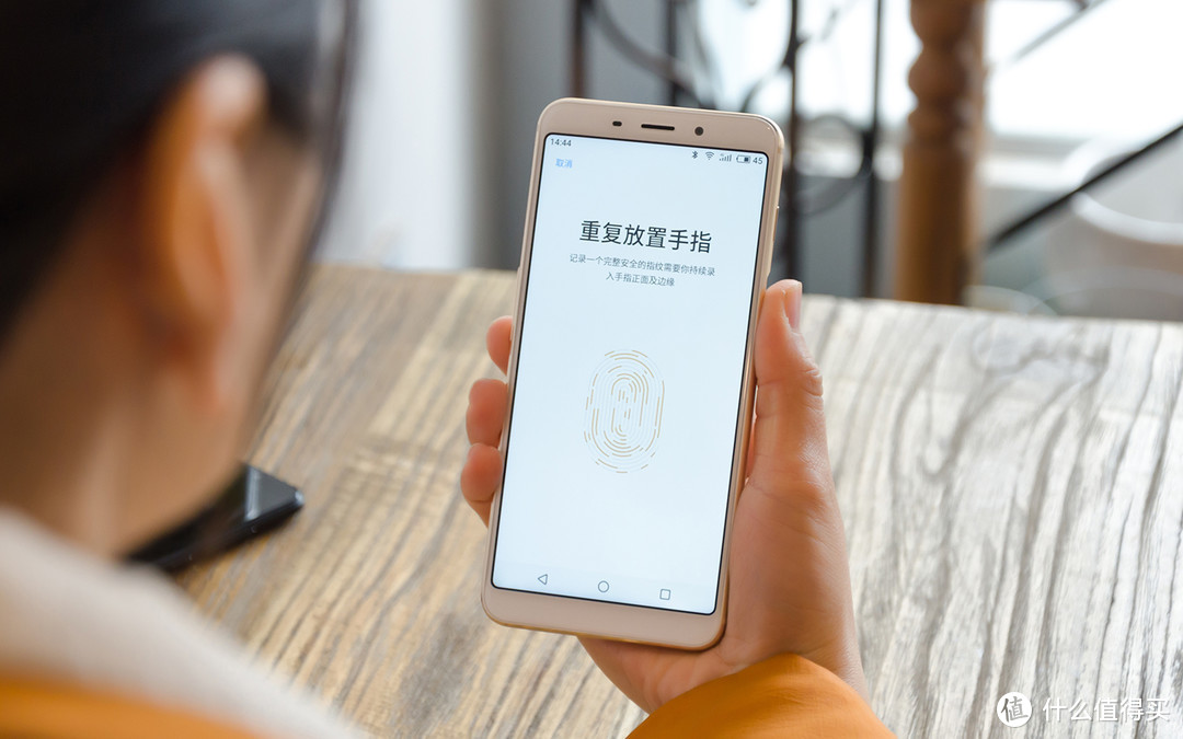 Meizu 魅族 魅蓝S6 和 MI 小米 红米5 Plus 横评：谁是千元全面屏之王