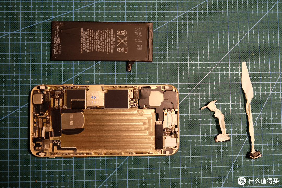 涅槃重生的APPLE 苹果 iPhone 6 更换电池全记录