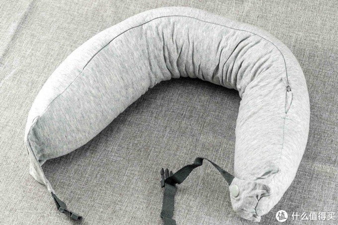 #随身好物#长途旅行？这个U型枕会让你更舒服— MI 小米 8H 多功能护颈枕 开箱评测