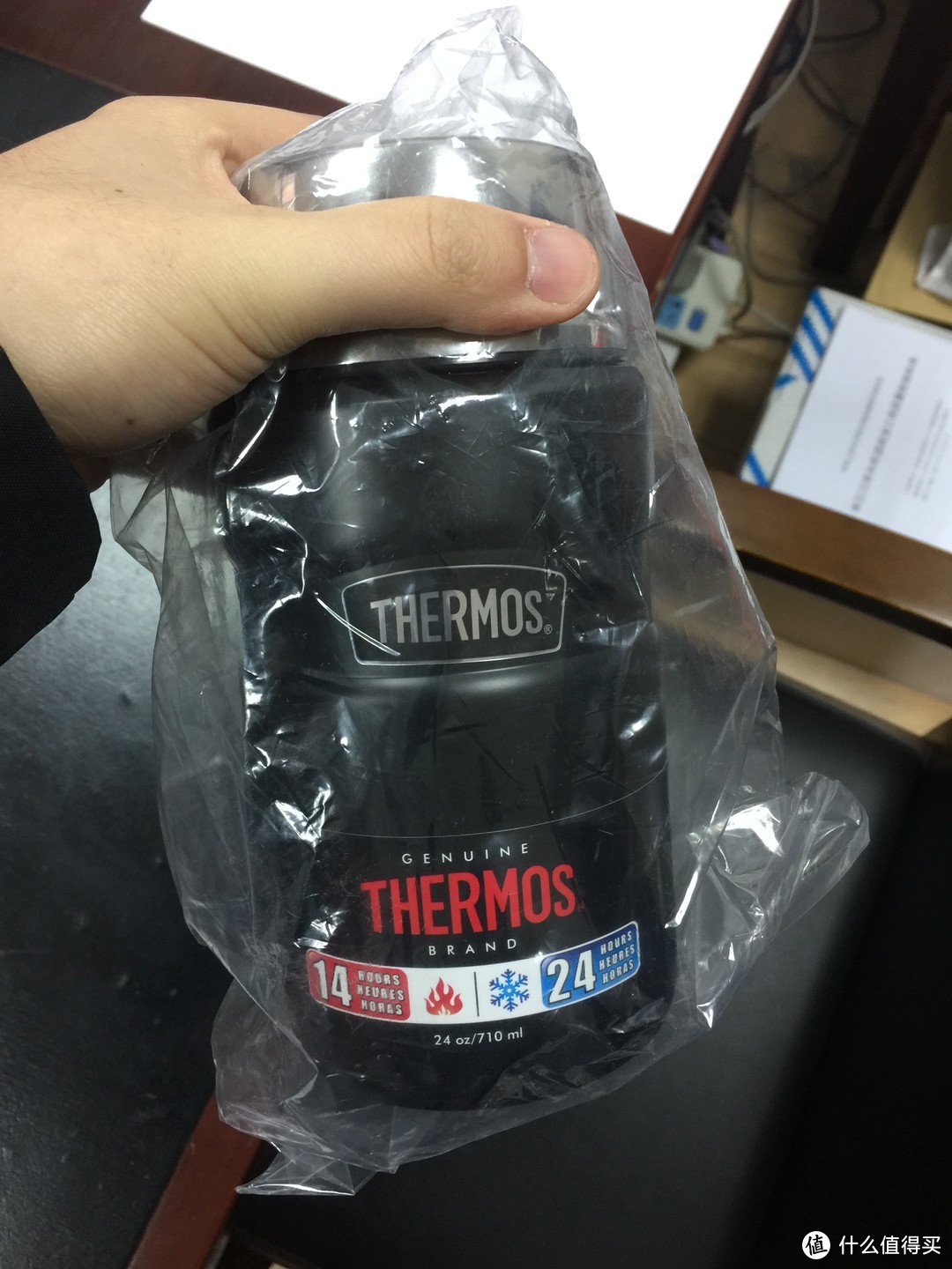 传说神器，十全九美—Thermos 膳魔师 帝王系列不锈钢焖烧杯（24盎司） 开箱