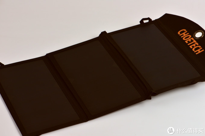 太阳能充电宝真的好用吗：CHOETECH 迪奥科 19W 便携太阳能电池板 试用感受