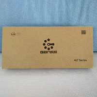 高斯 ALT61 RGB 蓝牙双模机械键盘外观展示(接口|键位|边框|脚撑|铭牌)