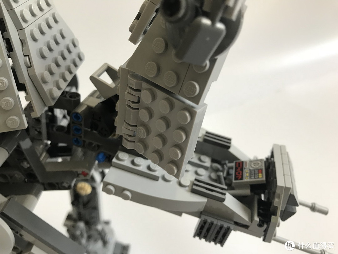 乐高还能这么拼： 复刻 LEGO 乐高 星球大战 10178 电动版AT-AT