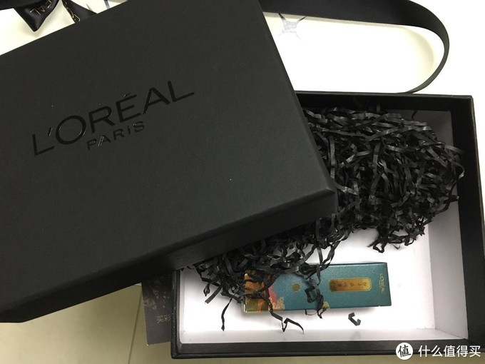 #原创新人#落雁倾城：L'OREAL PARIS 巴黎欧莱雅 RB301 国博限定版唇膏 开箱