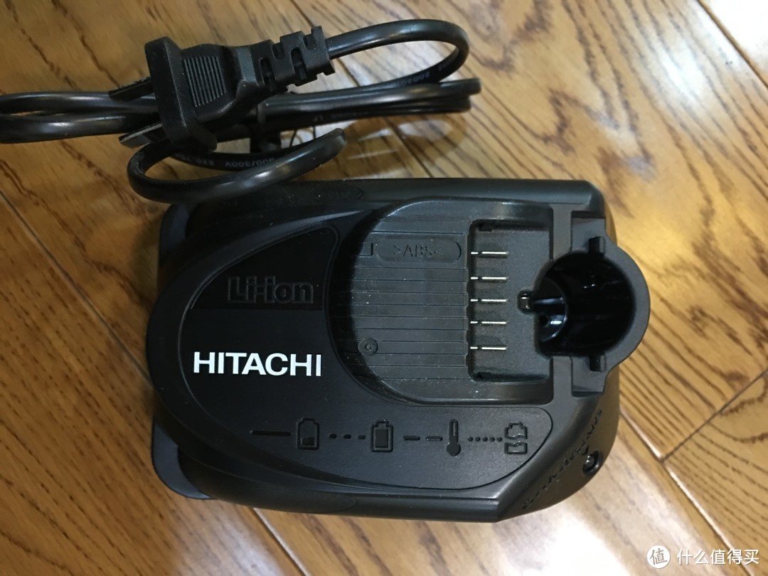 日立 R10DAL 10.8V 锂电池充电吸尘器-开箱测评使用报告