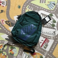 耐克 BA5381-010WT 双肩包外观展示(logo|口袋|拉链|隔层|背带)