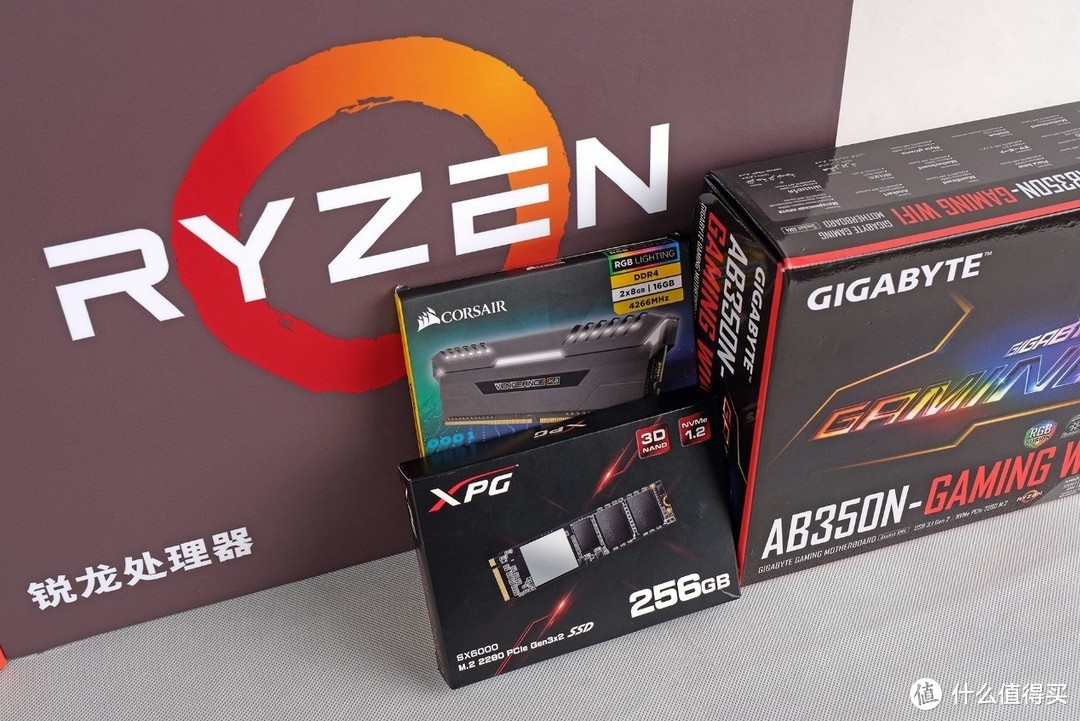 #原创新人#用核显吃鸡是怎样的一种体验—AMD 锐龙 Ryzen 3 2200G APU处理器 装机