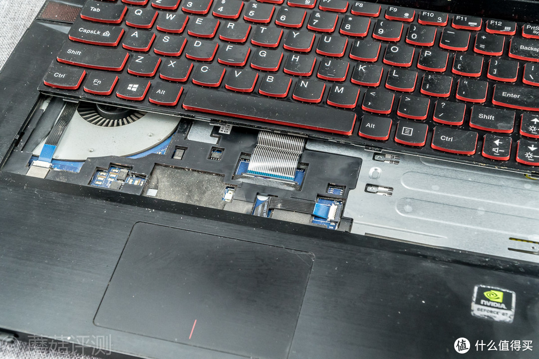 好难拆的一台联想笔记本—Lenovo 联想 Y400 笔记本电脑 拆解清灰教程