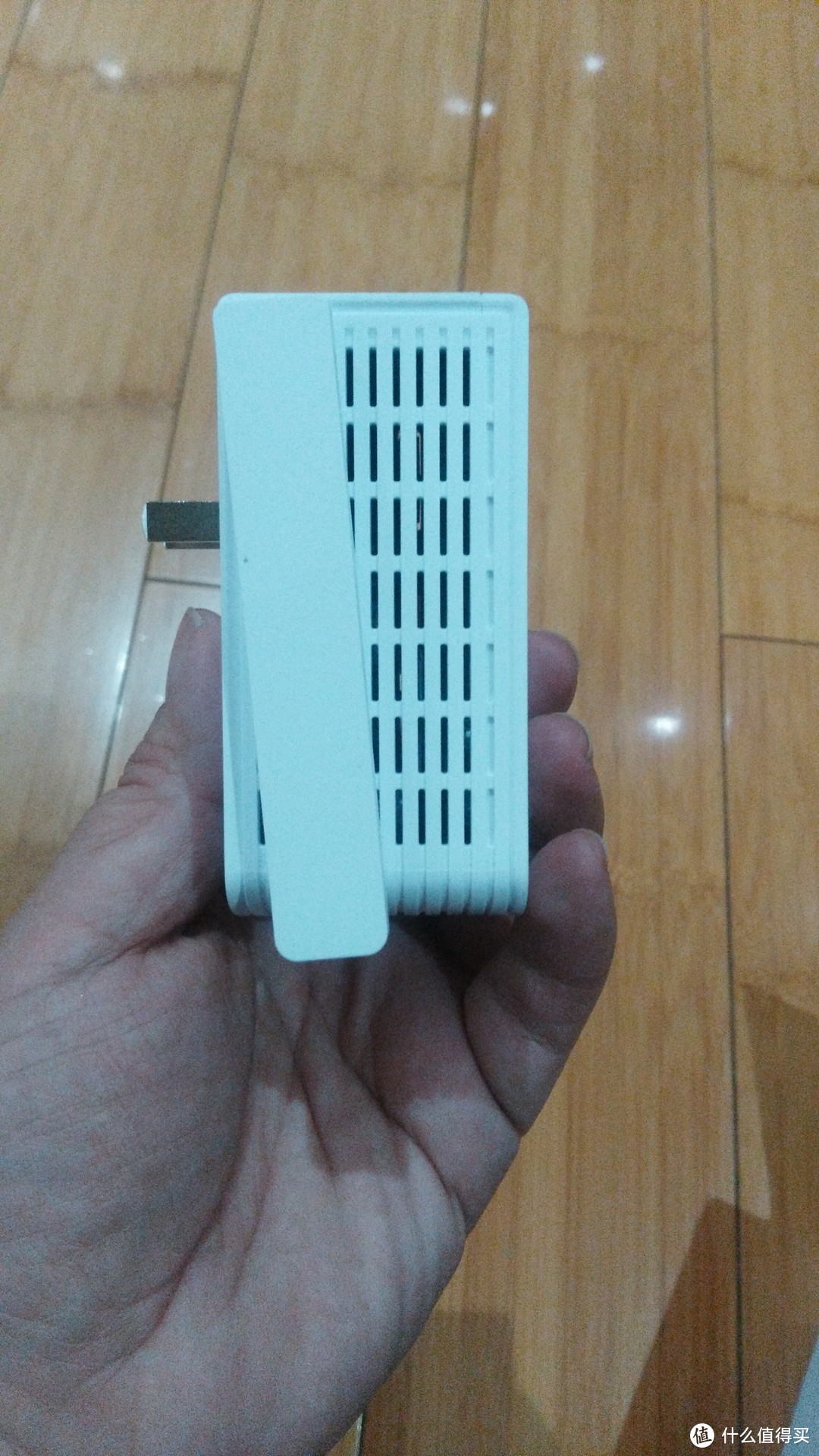 #原创新人#新年到来之际实现的小小心愿：TP-LINK 普联 WA933RE 450M WIFI信号放大器 开箱