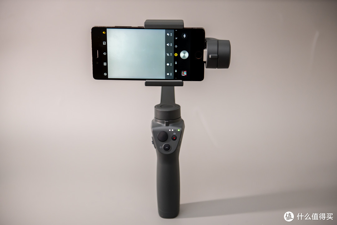 手机拍视频利器：DJI 大疆灵眸 OSMO2 手机稳定器 体验测评，含短片！对比智云Q