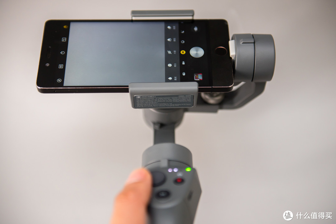 手机拍视频利器：DJI 大疆灵眸 OSMO2 手机稳定器 体验测评，含短片！对比智云Q