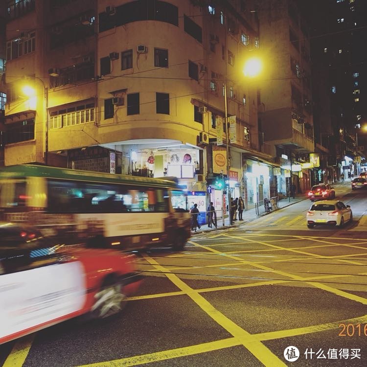 我一个人吃饭、旅行，在香港的街头走走停停