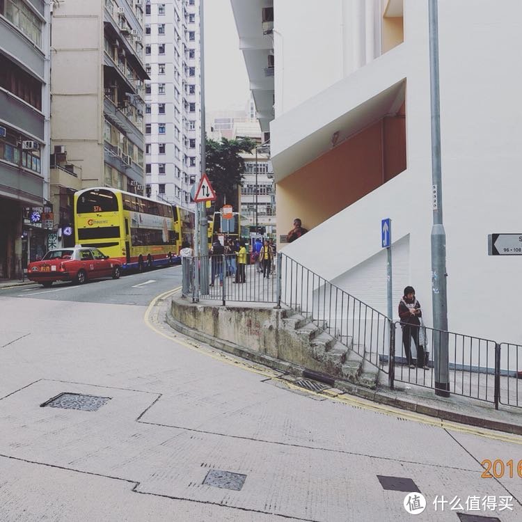 我一个人吃饭、旅行，在香港的街头走走停停