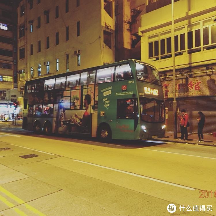 我一个人吃饭、旅行，在香港的街头走走停停