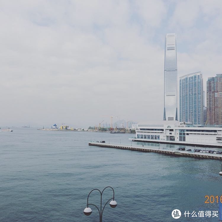 我一个人吃饭、旅行，在香港的街头走走停停