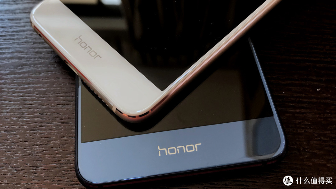 给父母的新年礼物—HUAWEI 华为 HONOR 荣耀8 手机 开箱