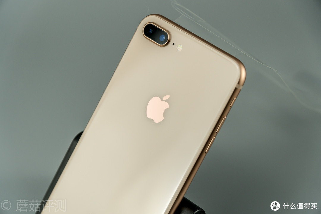 这样的iPhone8 Plus你喜欢吗？iPhone8 Plus简单开箱评测