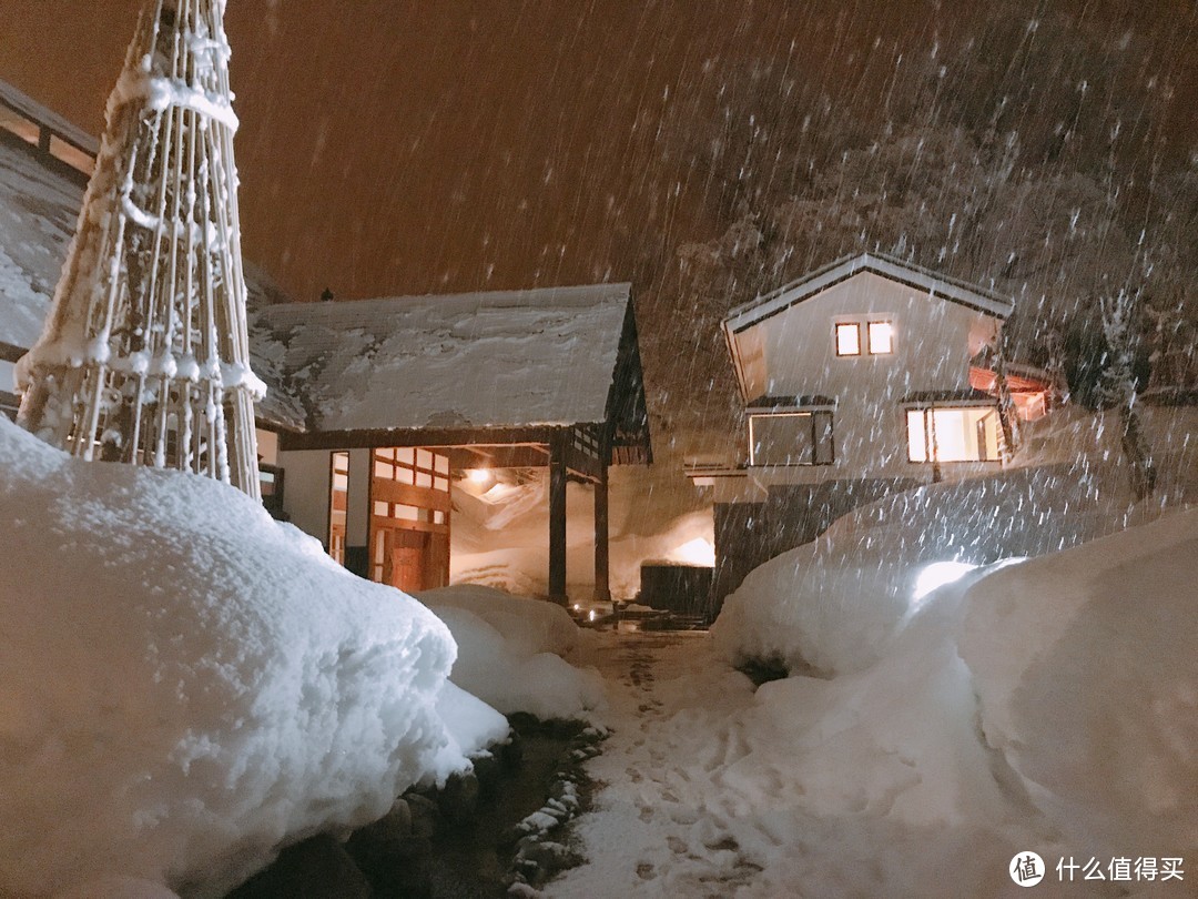 雪国绝景温泉行：远离春节人潮的静谧度假之旅