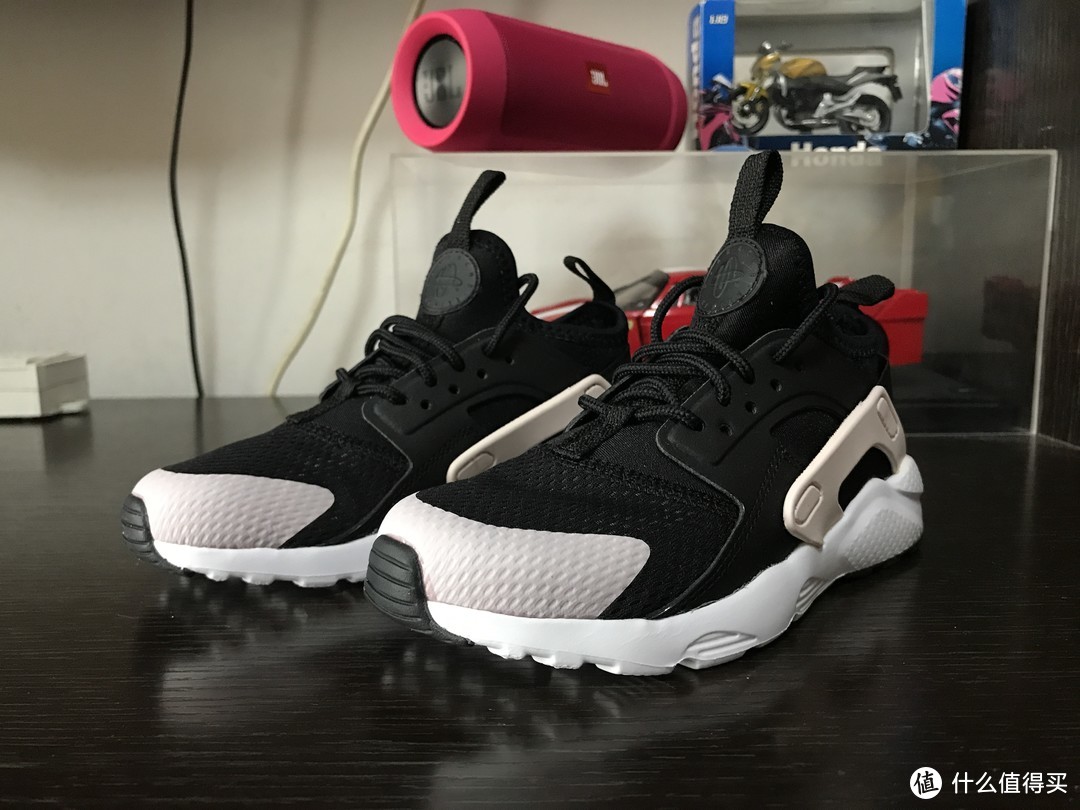 比老爸的乔丹还贵的耐克童鞋—NIKE 耐克 HUARACHE RUN ULTRA TRA(PS)华莱士童鞋