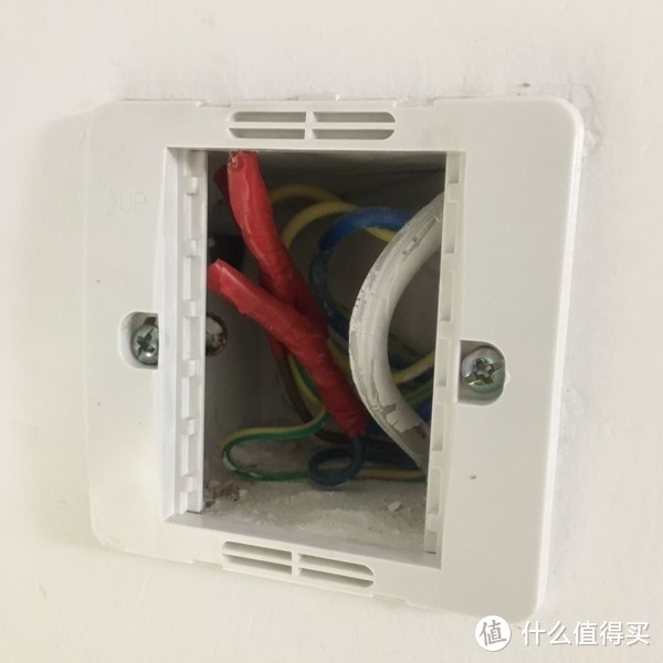 一言不合建个模：简单介绍一下壁挂式空调的背出式安装