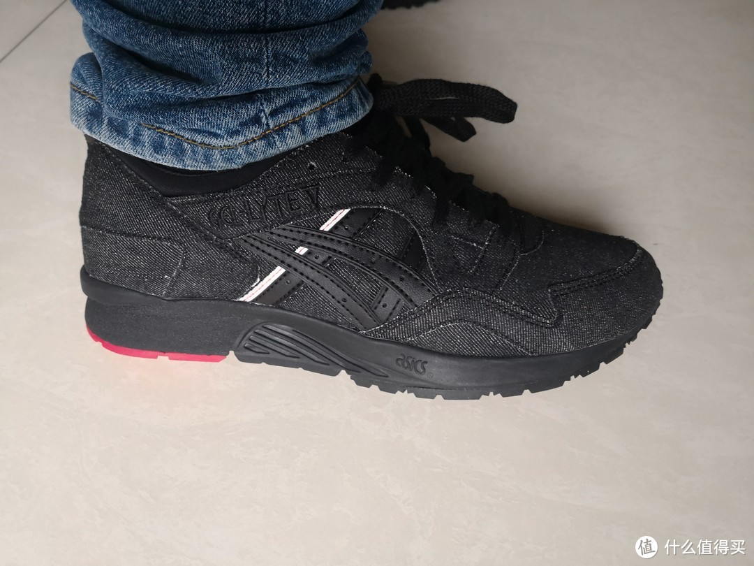 Asics 亚瑟士 GEL-Lyte V  HN6D3-9090日本牛仔元素跑鞋 开箱