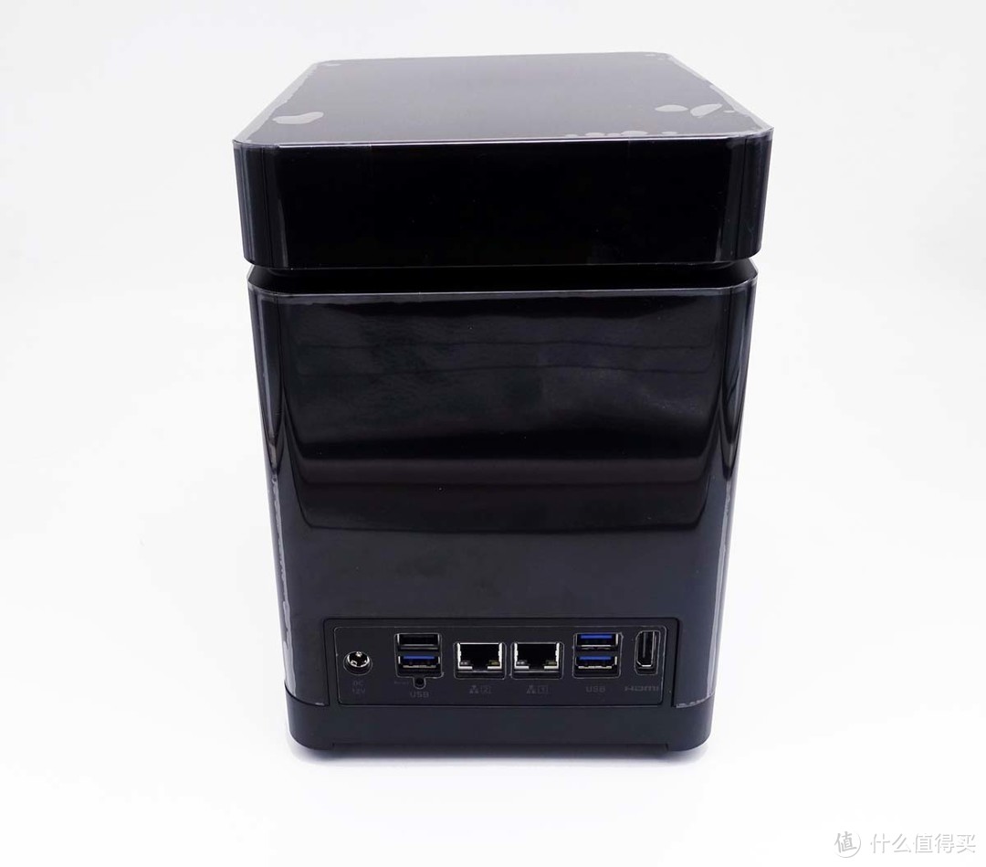 穷鬼家用NAS的故事，附QNAP 威联通 TS-453B mini 和 Synology 群晖 DS918+的简单比较