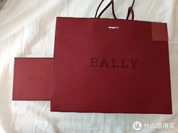 老妈送的新年礼物：Bally 巴利 男款钱包 开箱