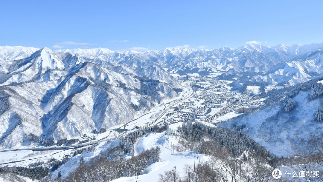 雪国绝景温泉行：远离春节人潮的静谧度假之旅