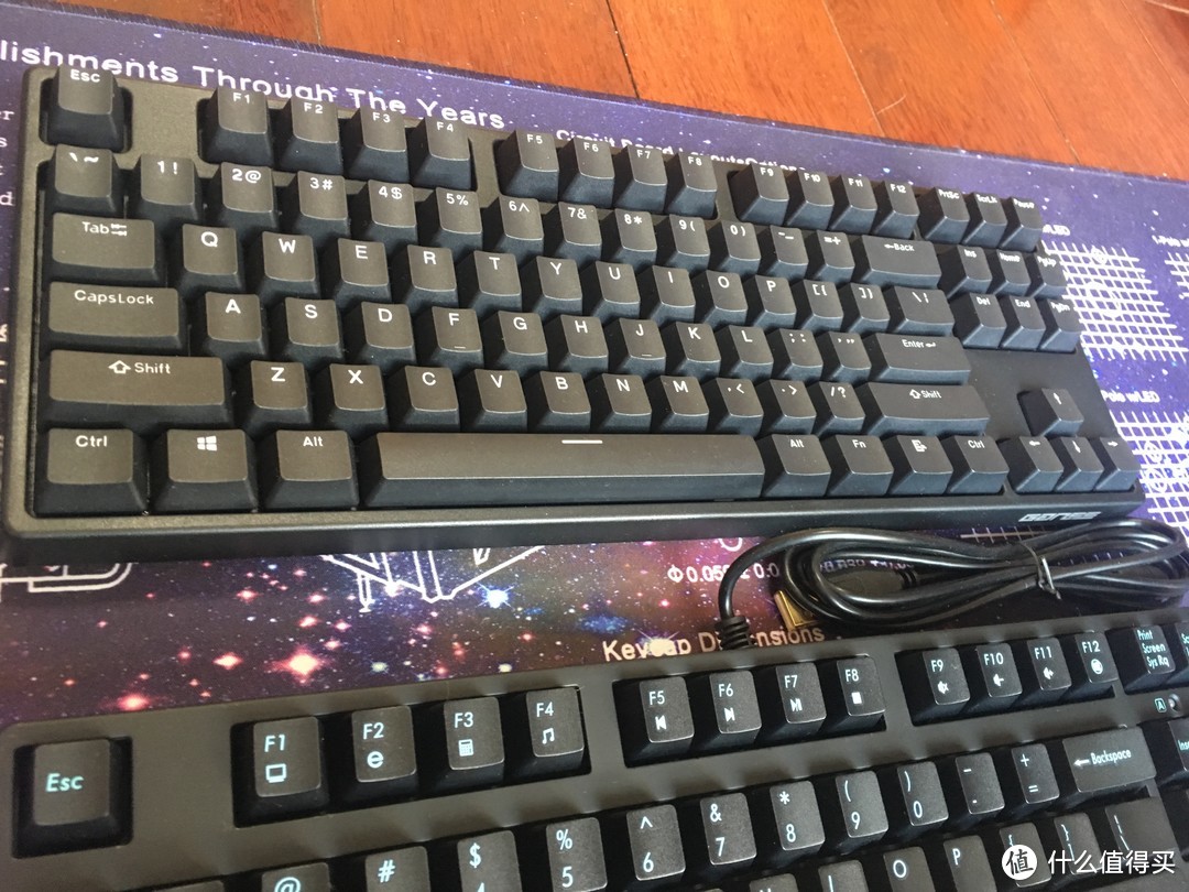 高斯GS87-D黑色红轴双模版机械键盘评测