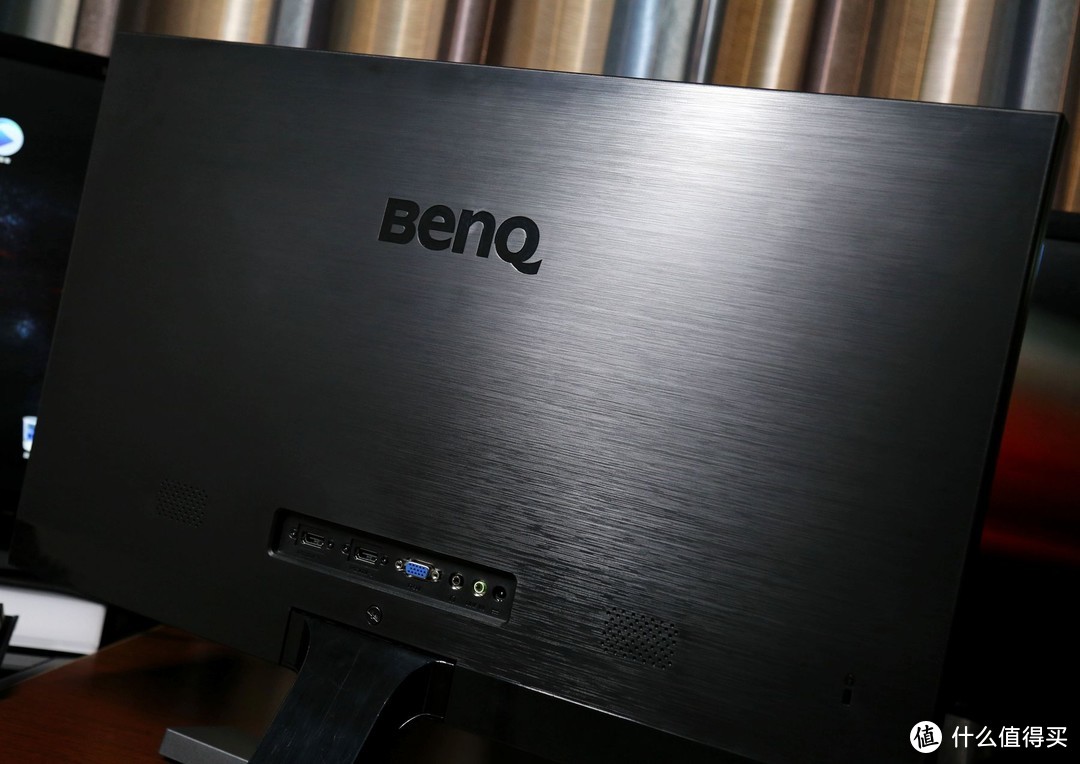 #本战首晒#春节前购入明基显示器组三连屏：BenQ 明基 EW277HDR 27英寸智慧调光显示器