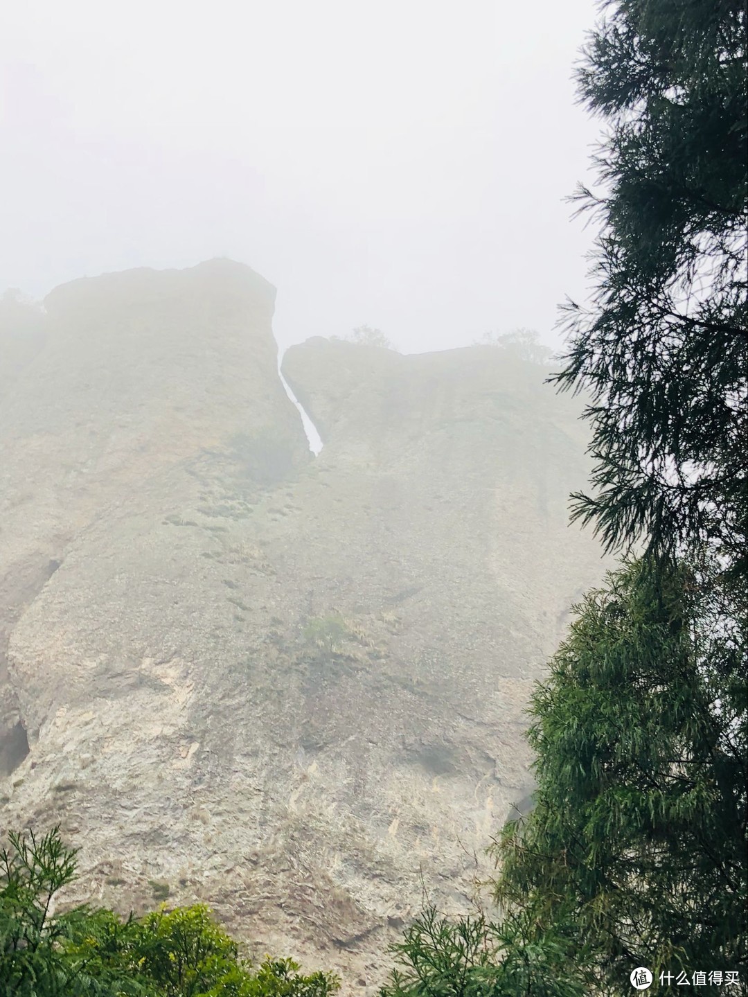 人生第一座爬的山应该是雁荡山