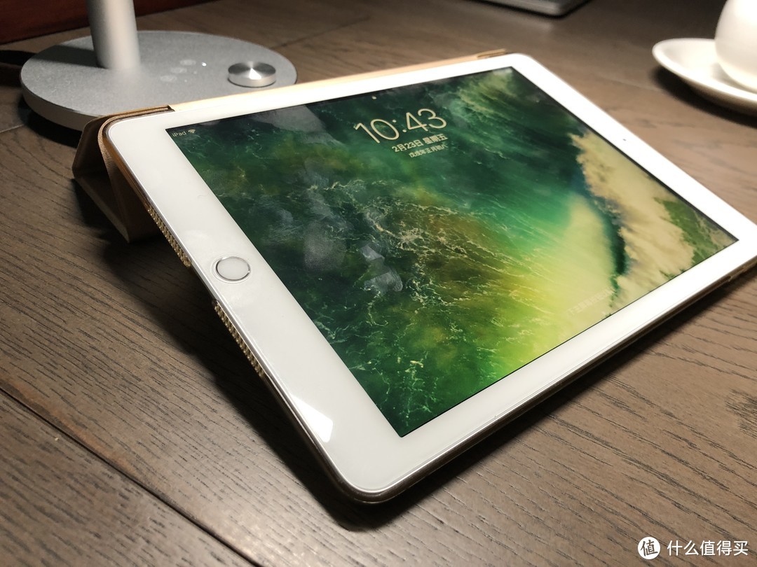 2017款iPad这倒车开的值吗：Apple 苹果 iPad 9.7英寸 平板电脑