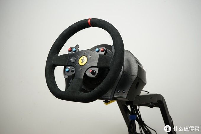 夢想有臺法拉利,最後只能買個法拉利模擬器—thrustmaster 圖馬思特