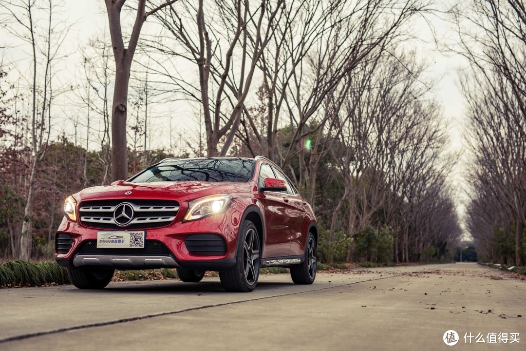 运动的时代—试驾Mercedes-Benz 奔驰 GLA260 4 MATIC 运动型