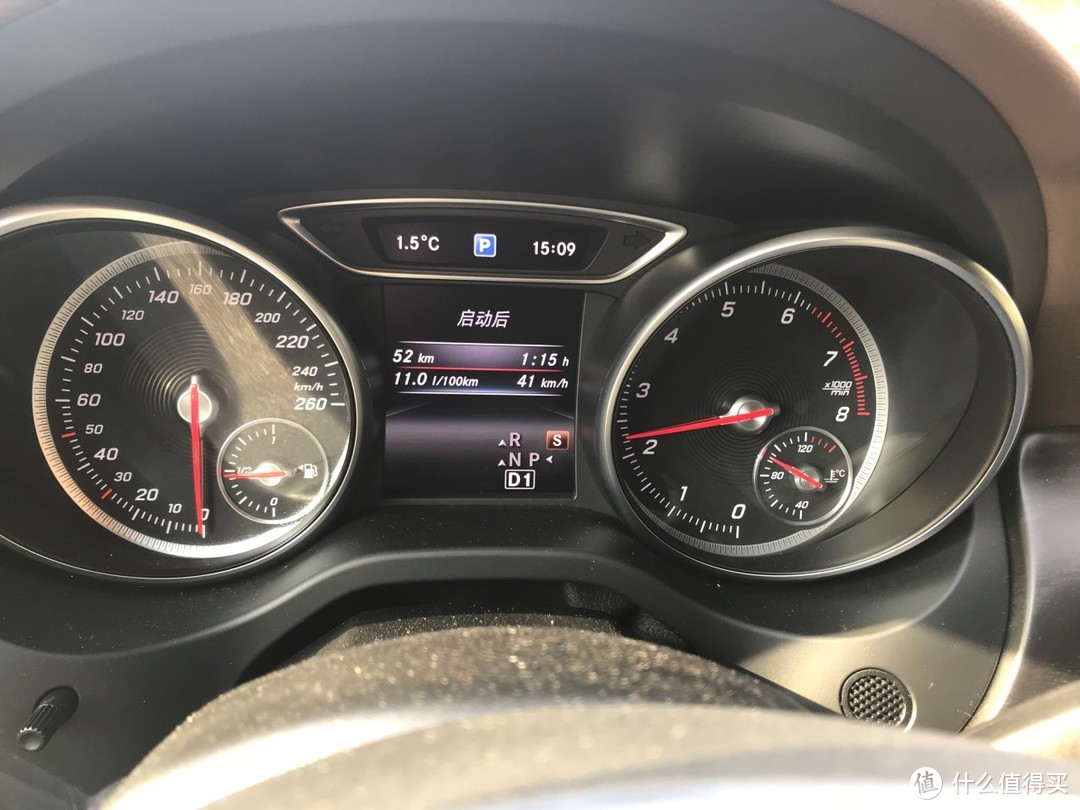 运动的时代—试驾Mercedes-Benz 奔驰 GLA260 4 MATIC 运动型